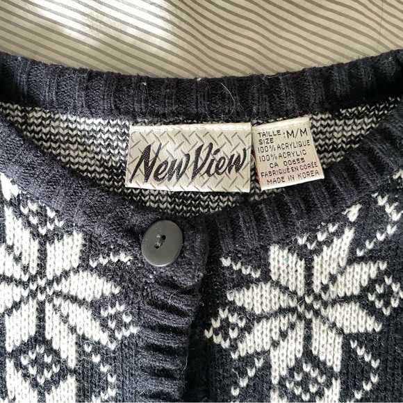 Free with Purchase - Vintage winter cardigan - Picture 3 of 9